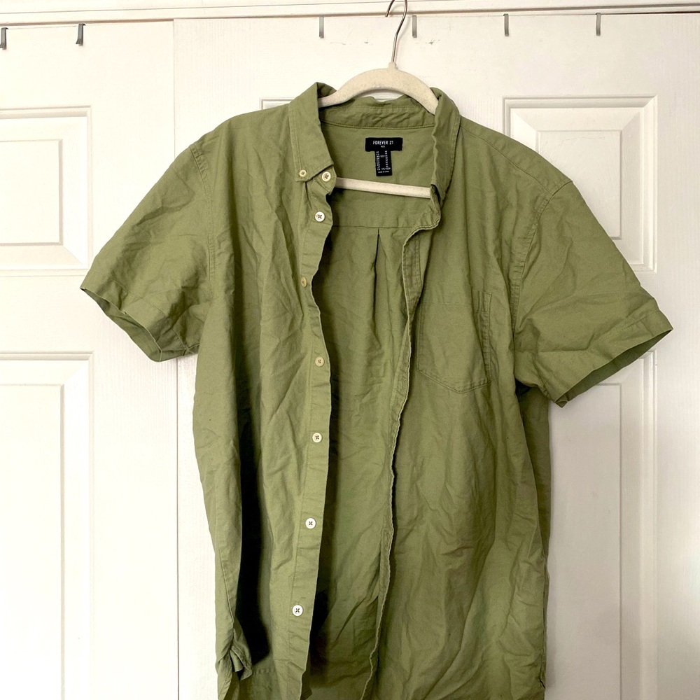 Medium Olive Short-Sleeve Button Up
